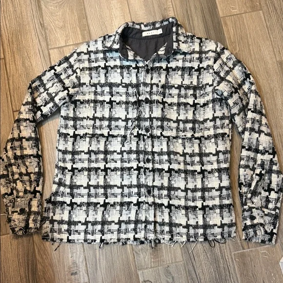 MNML Men’s Raw Edge Flannel Shirt White And Black Size Small‎